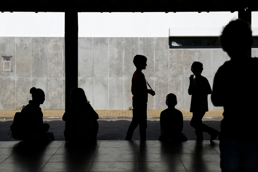 Câmara de Braga discute em reunião extraordinária contratação de funcionários para escolas