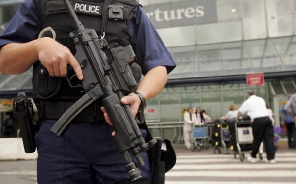 Quatro detidos no Reino Unido por suspeitas de planear ataque terrorista