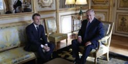 Presidente francês pede a Israel 