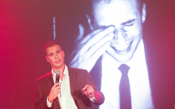 Ricardo Araújo Pereira no palco do Theatro Circo para ‘Uma Conversa Sobre Assuntos’ a favor dos ‘Voluntários’ de Braga (dia 6)