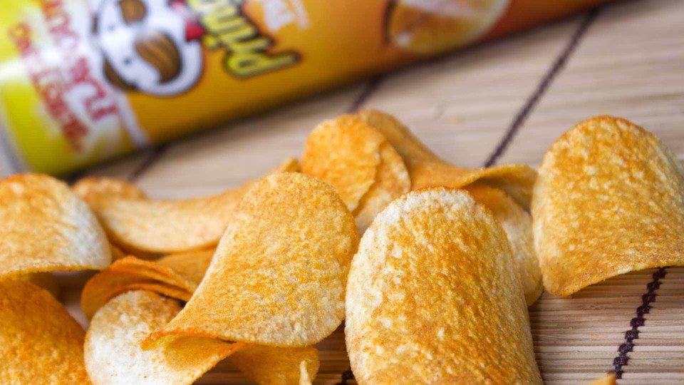 Nutricionista querem salgados e doces proibidos nas escolas