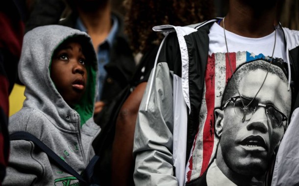 Amnistia Internacional denuncia violações dos direitos dos negros no Brasil