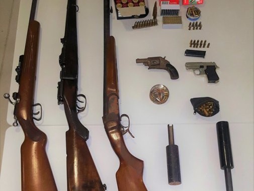 GNR apreende armas de fogo em Barcelos e detém dois homens