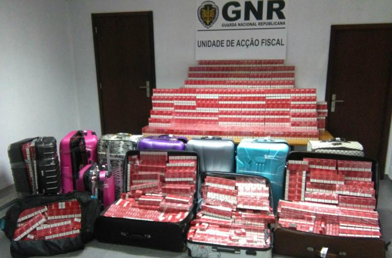 GNR desmantela rede de contrabando de tabaco que actuava Braga