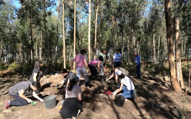 Trabalhos arqueológicos na Serra do Carvalho apresentados na Universidade do Minho