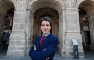 Vereador Miguel Corais (PS) explica aos militantes estratégia de oposição à Câmara de Braga