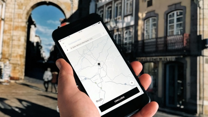 Taxistas de Braga vão à Câmara contestar vinda da Uber para a cidade