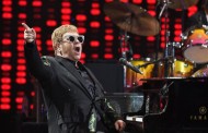 Elton John anuncia despedida dos palcos com digressão de 300 concertos