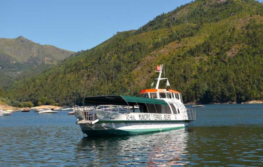 TERRAS DE BOURO: Barco turístico de Rio Caldo volta a navegar em Abril
