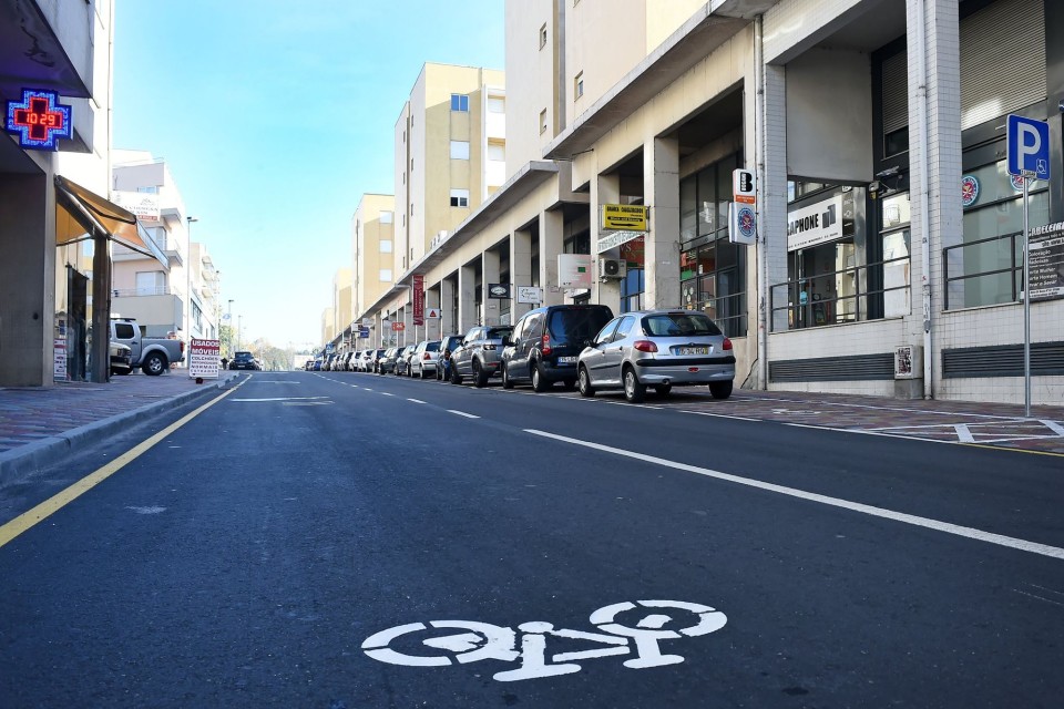Rua Nova de Santa Cruz com trânsito condicionado este sábado