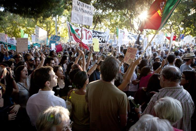 Funcionários Públicos marcam manifestação para dia 16 de Março