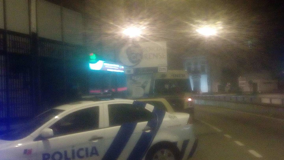 Mulher atirou-se de residencial de Braga por desgosto amoroso mas foi salva pelo vizinho de baixo