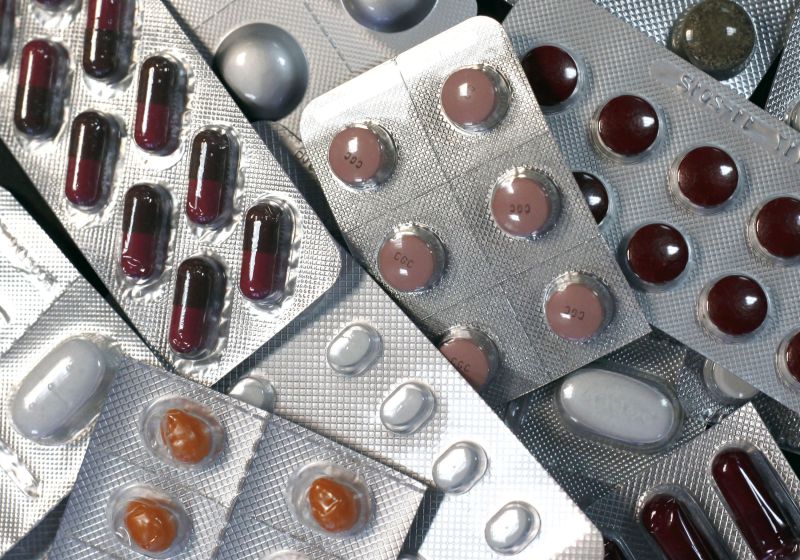 Portugueses doaram 15 mil medicamentos a 100 instituições de solidariedade