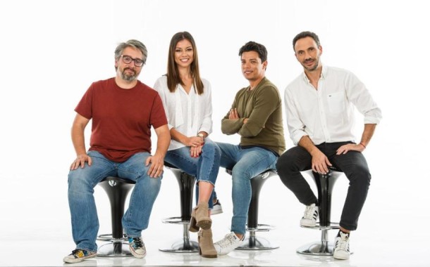 BRAGA: Café Vianna recebe esta segunda-feira aniversário da Rádio Comercial com Carolina Deslandes