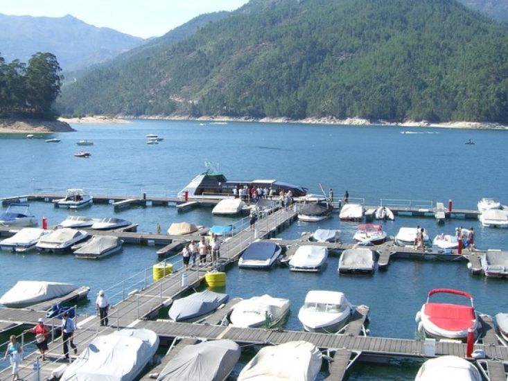 TERRRAS DE BOURO: Barcos estacionados em Rio Caldo rendem mais de 84 mil euros à Câmara