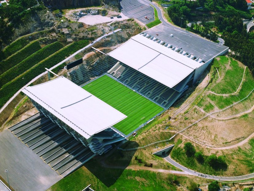 SC Braga indisponível para dar contrapartidas pela cedência dos 12 hectares e da piscina