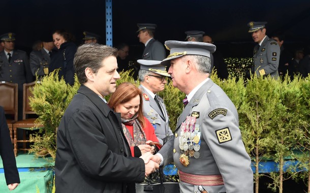 Ricardo Rio presente na tomada de posse do novo comandante do RC 6