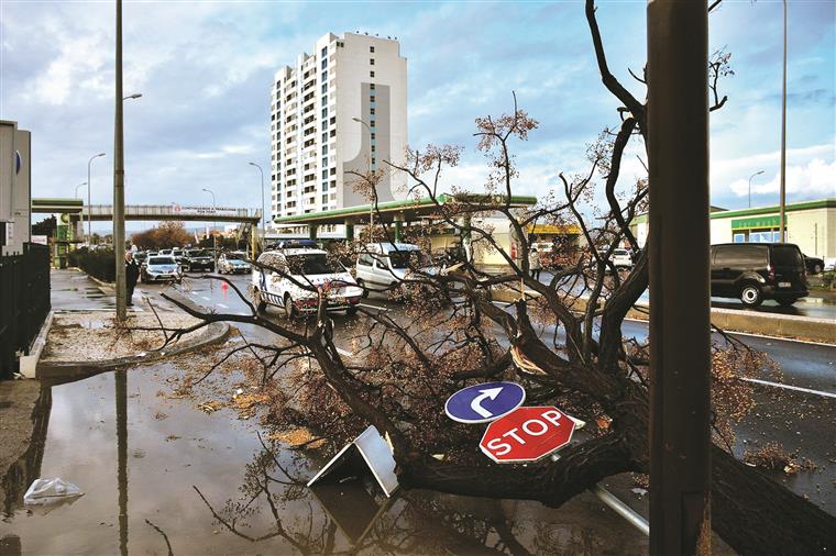 Mau tempo resulta de alterações climáticas, diz especialista