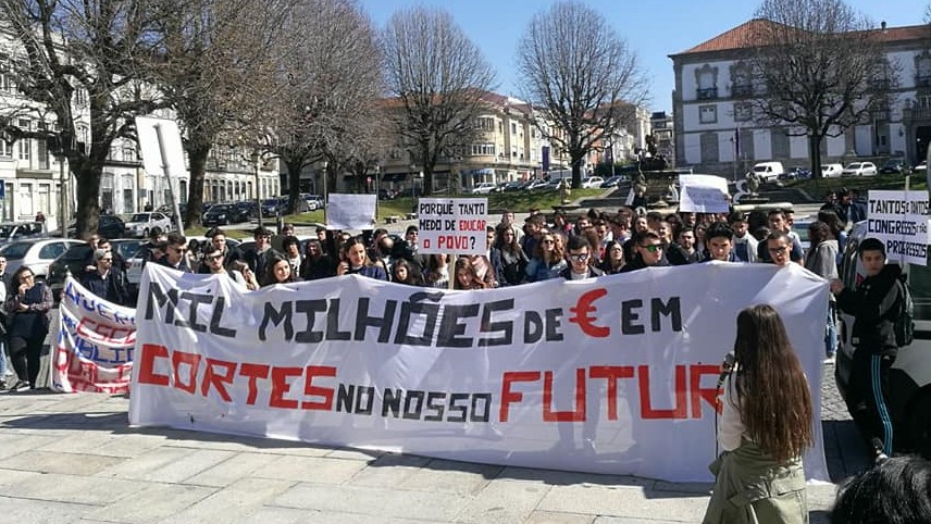 BRAGA: BE questiona governo degradação da Escola Básica 2/3 Frei Caetano Brandão