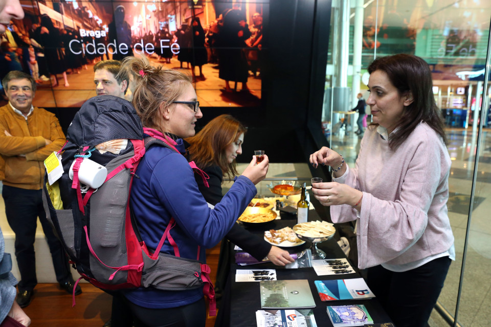 Semana Santa de Braga atrai visitantes no Aeroporto Sá Carneiro