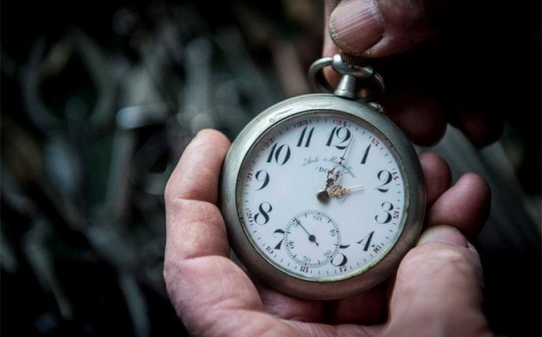 Não esquecer: Hora adianta esta madrugada