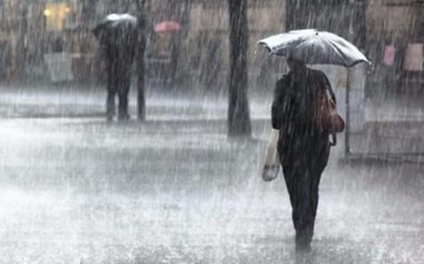 Até domingo, chuva, trovoada e vento forte no Continente