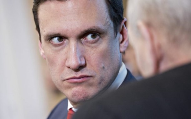 Conselheiro de segurança interna Tom Bossert demite-se da administração Trump