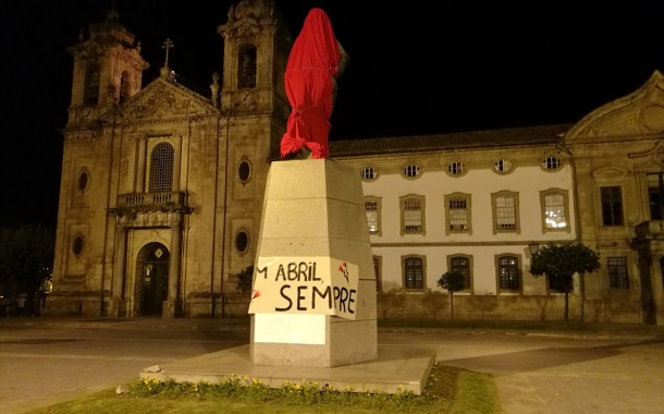 Bloco de Esquerda tapa estátua de Gomes da Costa para fomentar debate sobre Braga e o fascismo