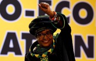 Morreu Winnie Mandela, a “mãe da nação” da África do Sul