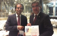 Autarcas monárquicos entregaram Medalha de Honra a Miguel Albuquerque, presidente da Madeira