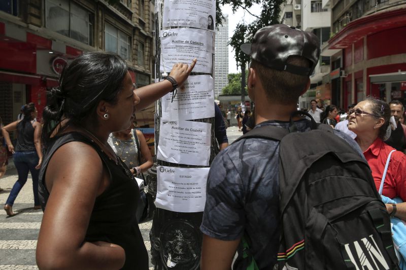 Desemprego no Brasil atinge 13,7 milhões de pessoas em Março