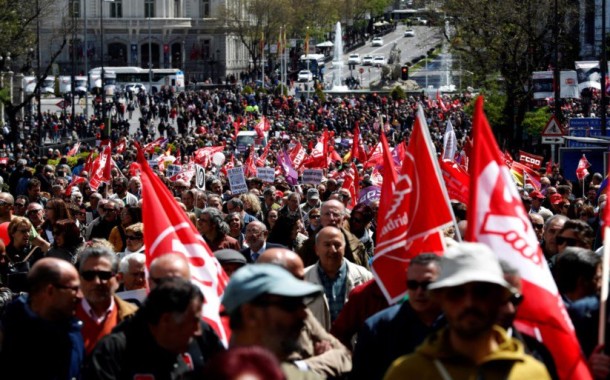 CGTP exige salário mínimo nacional de 650 euros em 2019;  UGT quer 615