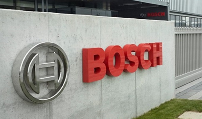 PCP de Braga denúncia “precárias” de condições trabalho na Bosch Car Multimédia em dia de visita de Merkel