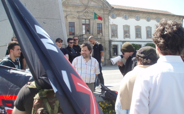 RECTIFICAÇÃO: ‘Extrema-direita manifesta-se em Braga em defesa da estátua de Gomes da Costa…”