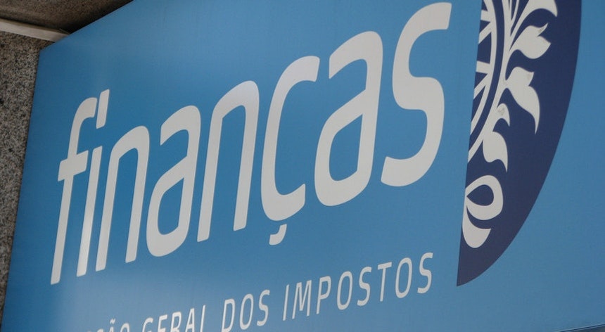 Carga fiscal regista valor mais alto desde 1995