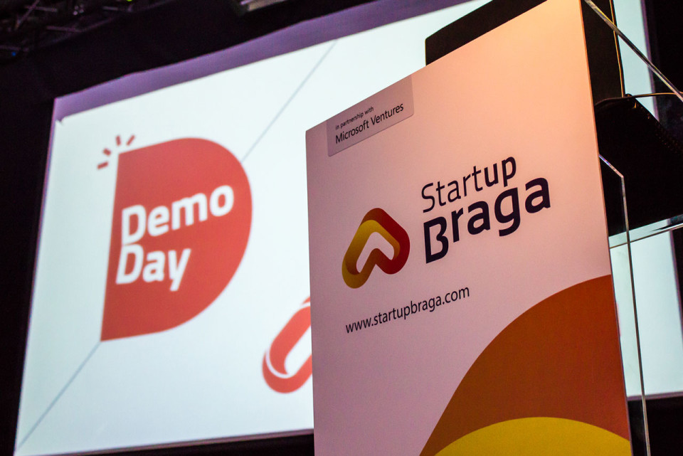 Centena e meia de investidores ouviram propostas de 13 startups no Demo Day de Braga