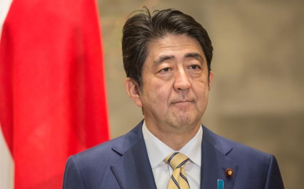 Corrupção no Japão faz ministro abdicar de salário