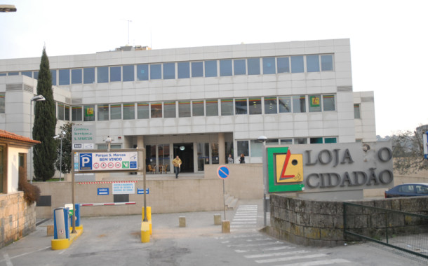 Funcionários do Tribunal Administrativo de Braga recusam ir para os Granjinhos