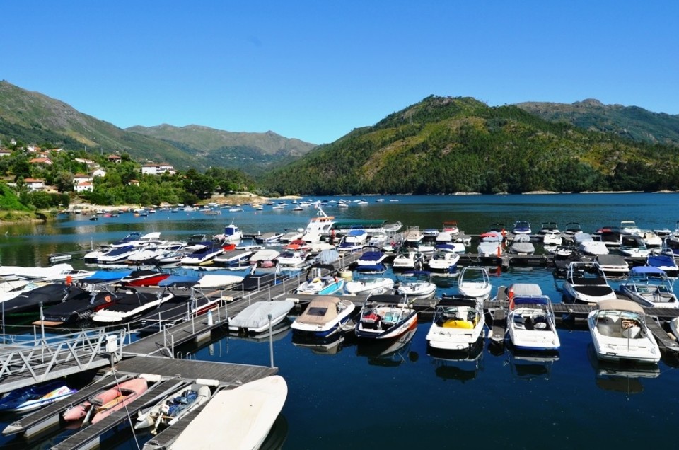 TERRAS DE BOURO: Centro Náutico de Rio Caldo recebe ‘Meninos a Sonhar nas Águas do Gerês’