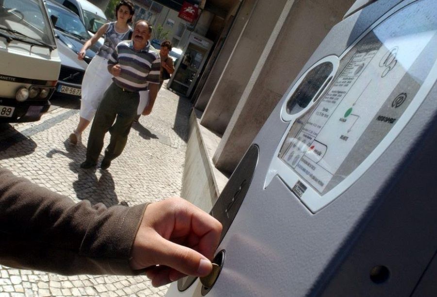 Câmara de Braga devolve dois meses de avenças de estacionamento