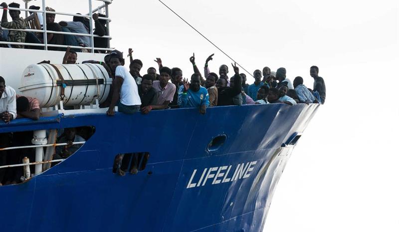 Portugal vai receber migrantes do navio Lifeline