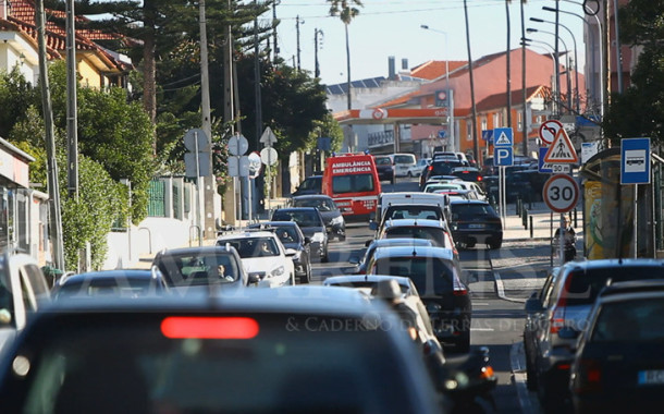 Braga é uma cidade que sofre os efeitos de uma “invasão automóvel”, alerta  Bloco de Esquerda