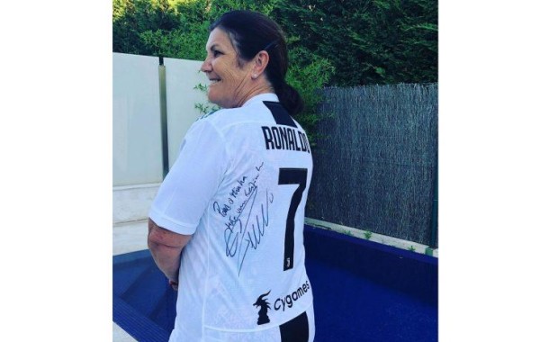 Dolores recebeu presente especial de Ronaldo após chegada a Itália