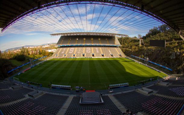 Tribunal condenou Câmara de Braga a pagar mais quatro milhões a Souto Moura pelo estádio