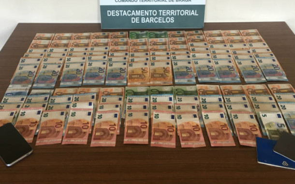 GNR deteve em Famalicão casal que burlava idosos  a pretexto de ler a sina