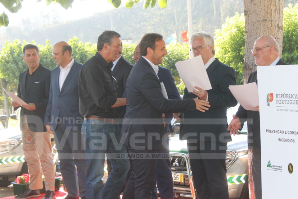 Equipas florestais de Amares, Terras de Bouro e Barcelos receberam novas viaturas