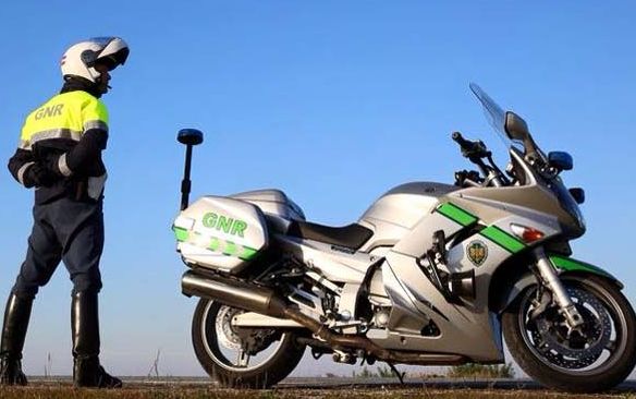 GNR detém meia centena de pessoas em flagrante em 12 horas, na maioria por excesso de álcool