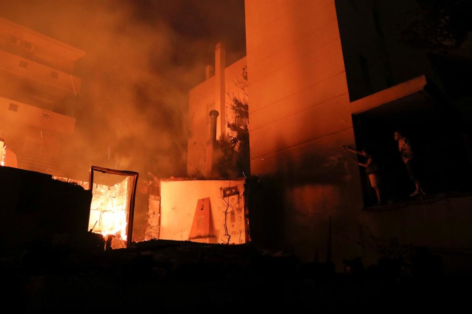 Pelo menos 74 mortos: o novo balanço dos fogos na Grécia