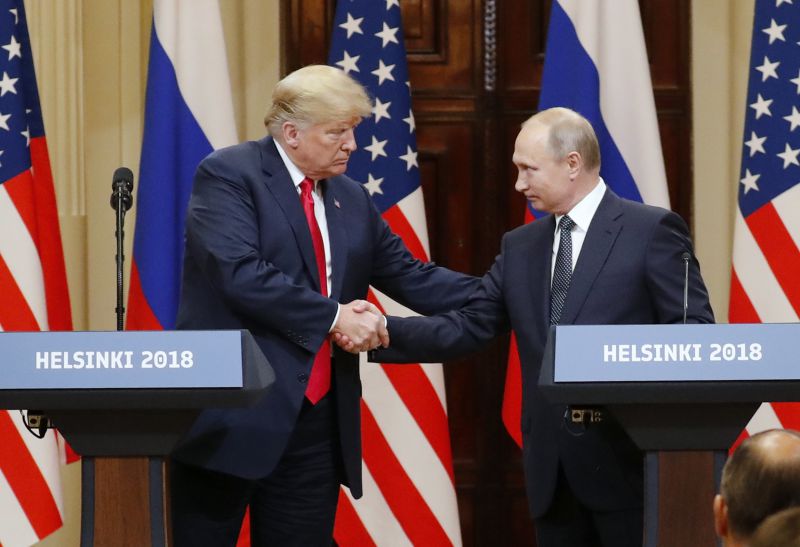 Putin nega interferência eleições dos EUA; Trump fala em diálogo “produtivo” que pode salvar vidas