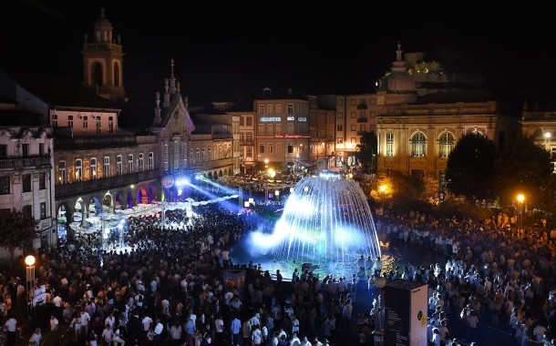 Associação Comercial de Braga lança Concurso de Montras Noite Branca